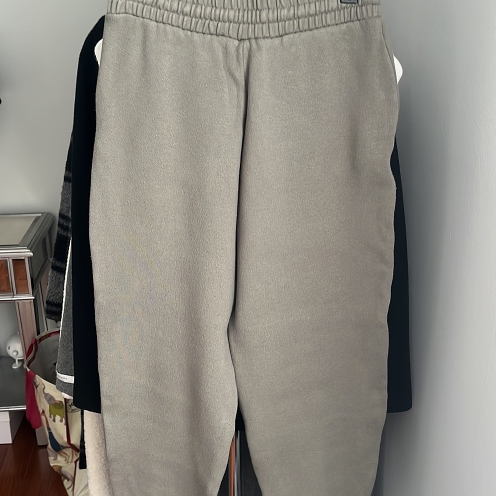 Zara sweatpants - Picture 3 of 4